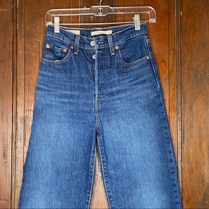 LEVI’S RIBCAGE DARK WASH LIGHTLY WORN JEANS